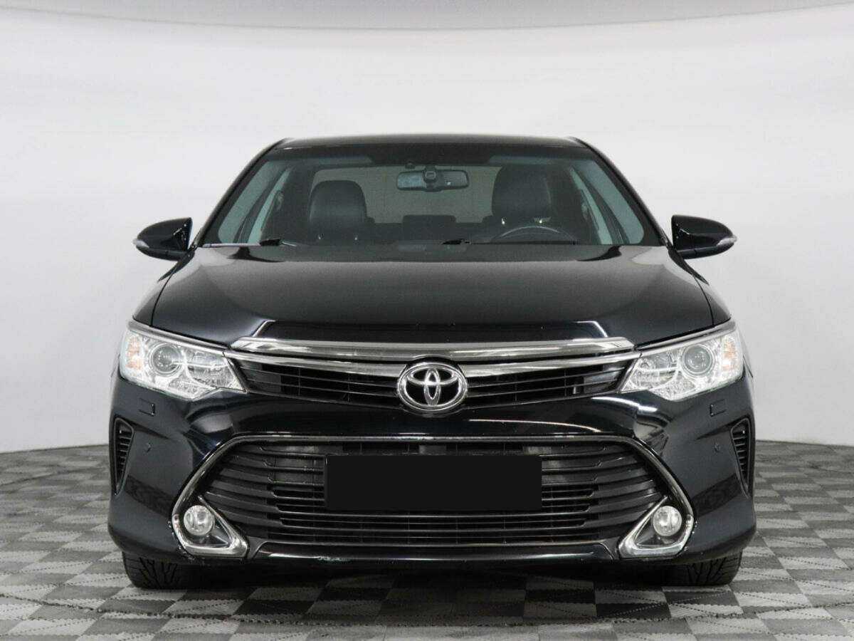Купить Toyota Camry с пробегом. Фото: #1