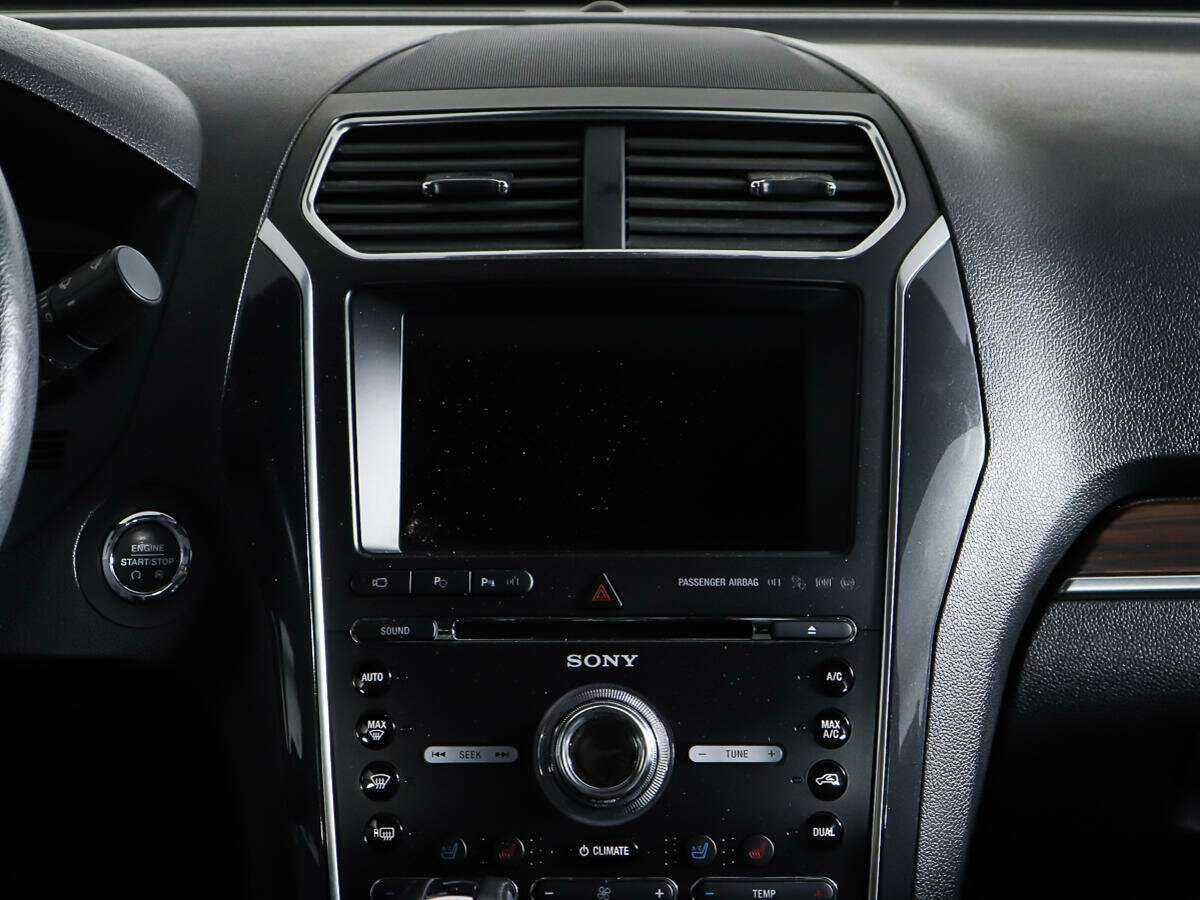 Купить Ford Explorer с пробегом. Фото: #13