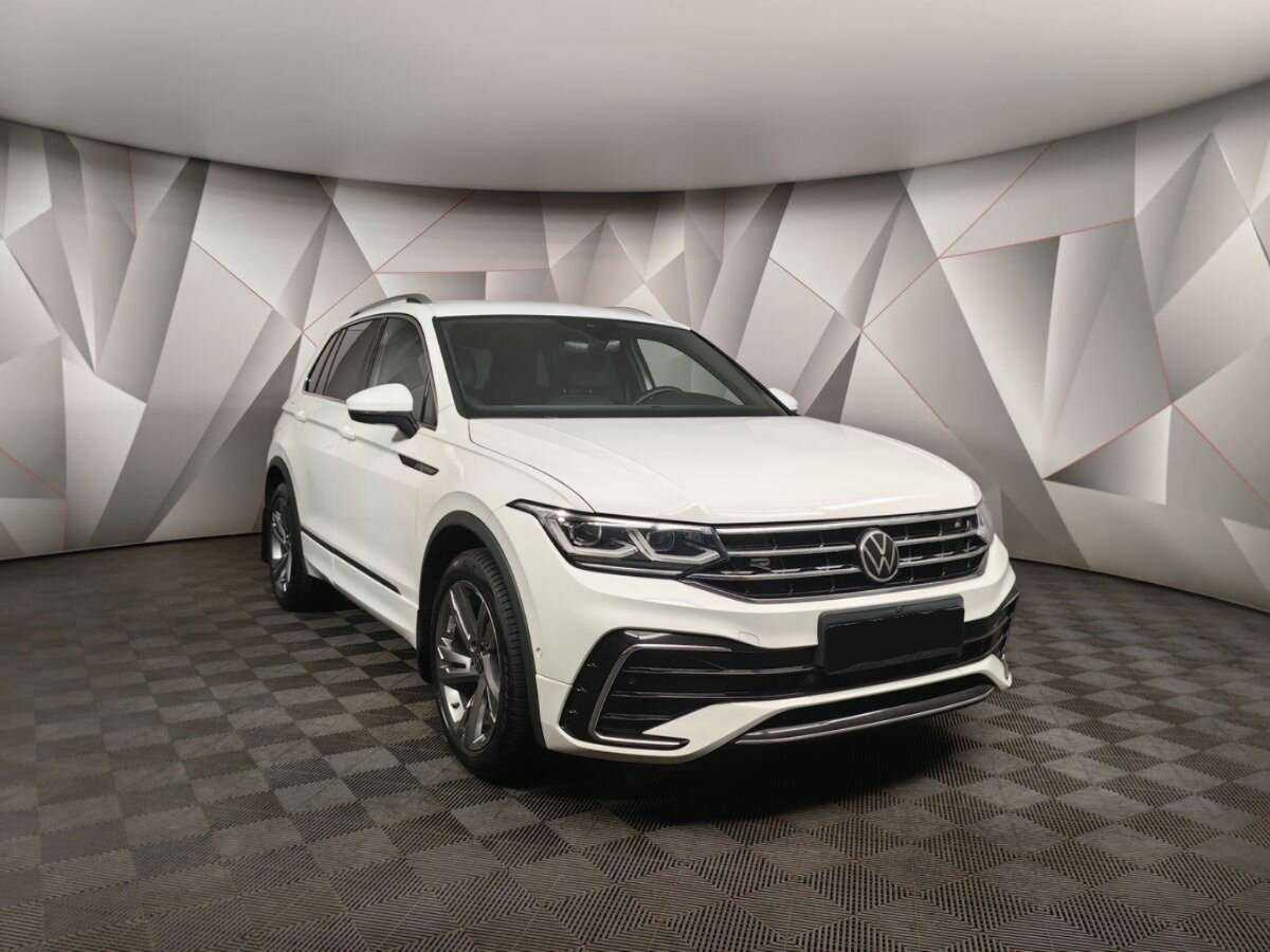 Купить Volkswagen Tiguan с пробегом. Фото: #2