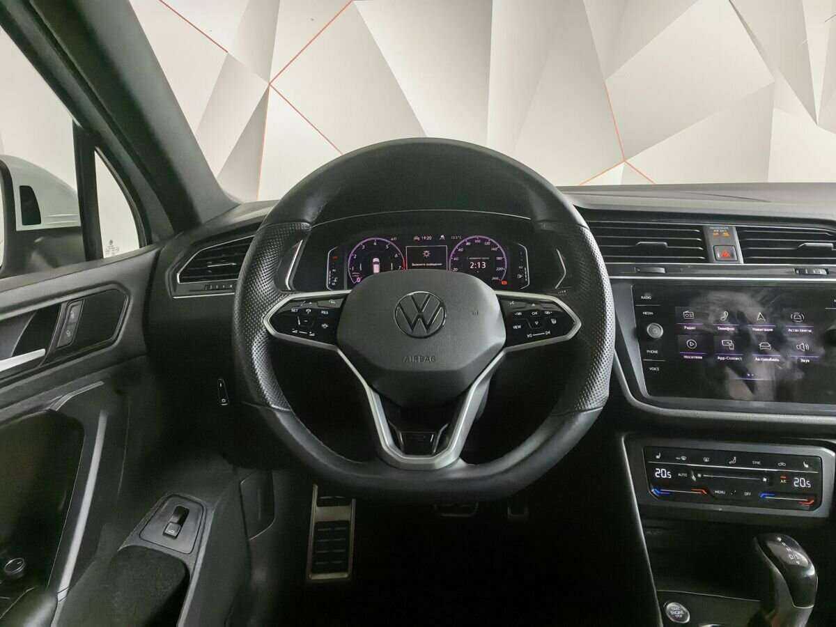 Купить Volkswagen Tiguan с пробегом. Фото: #14