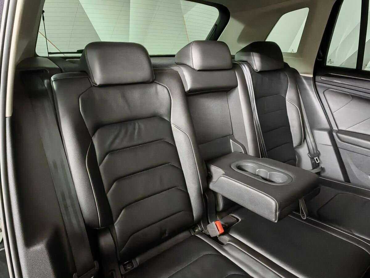 Купить Volkswagen Tiguan с пробегом. Фото: #12