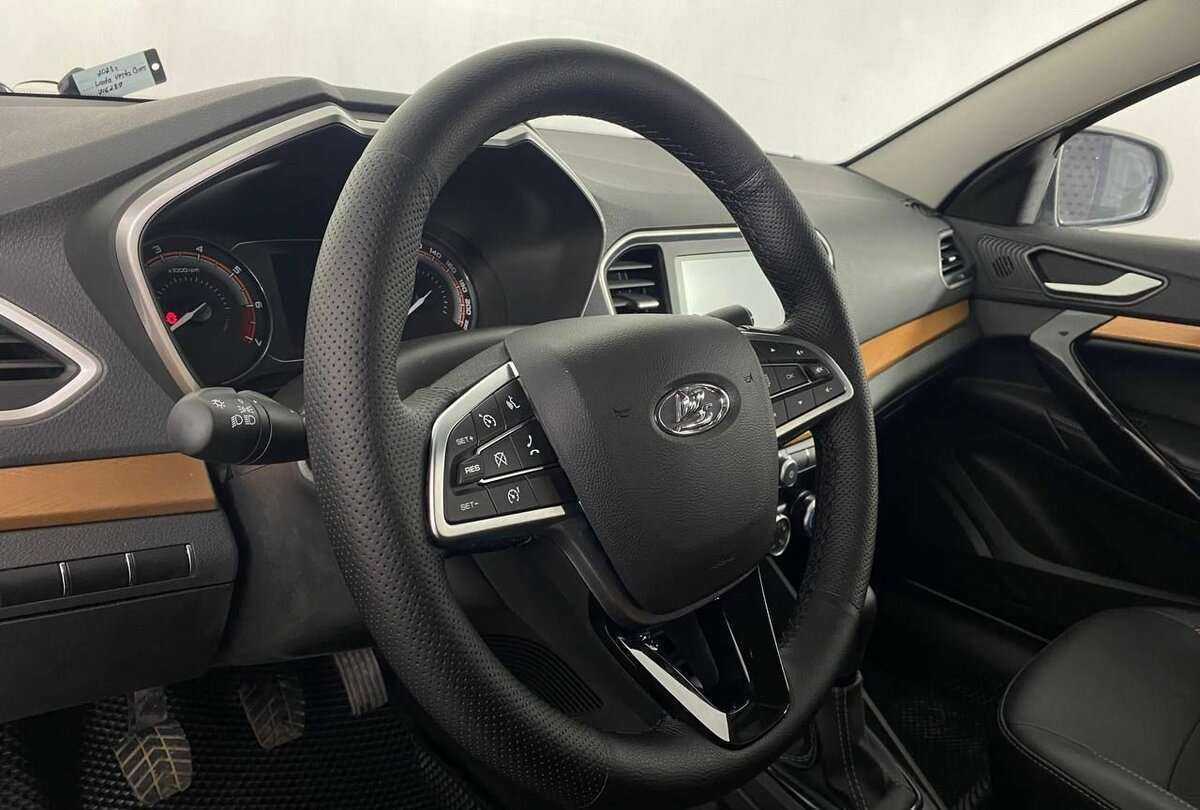 Купить Lada (ВАЗ) Vesta с пробегом. Фото: #11