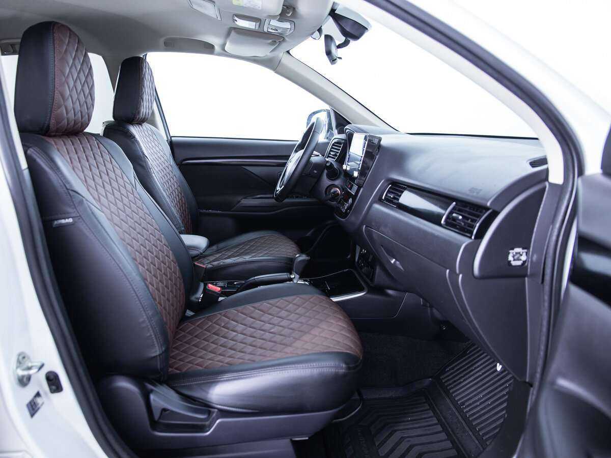 Купить Mitsubishi Outlander с пробегом. Фото: #11