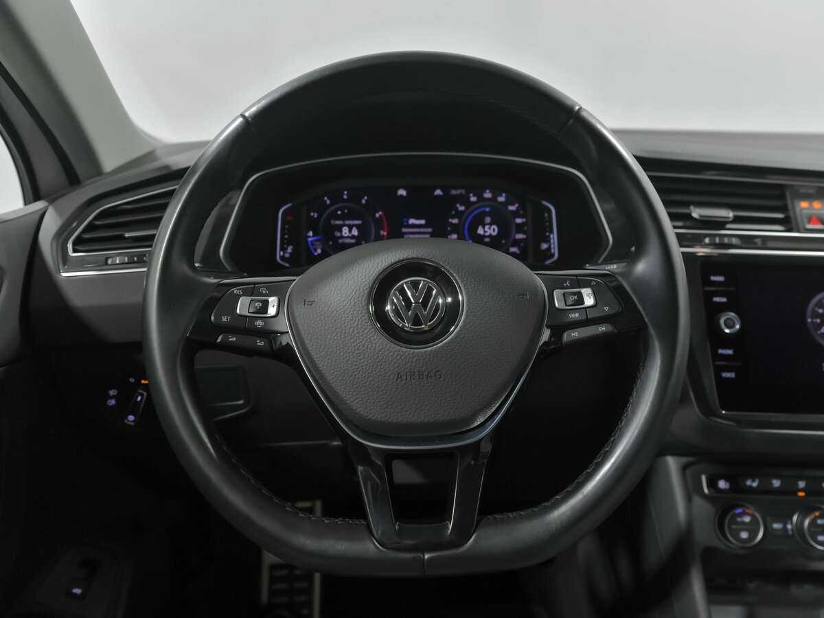 Купить Volkswagen Tiguan с пробегом. Фото: #6