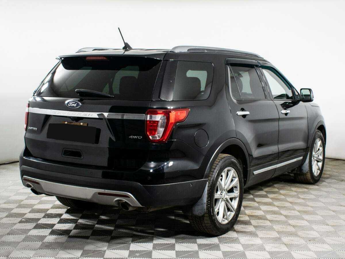 Купить Ford Explorer с пробегом. Фото: #4