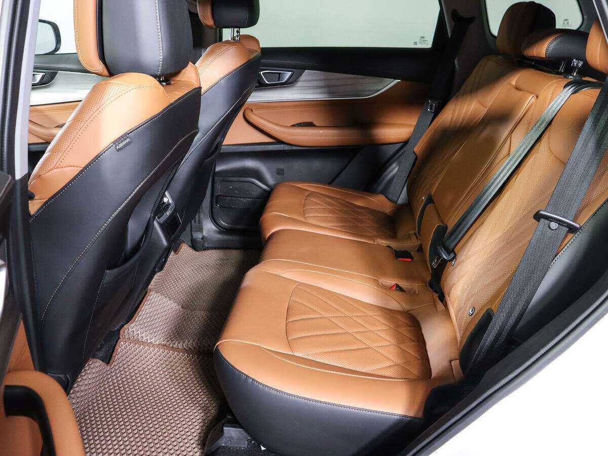 Купить Chery Tiggo 8 Pro Max с пробегом. Фото: #7