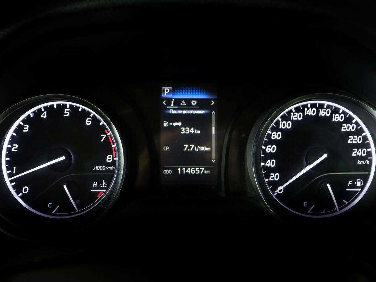 Купить Toyota Camry с пробегом. Фото: #10