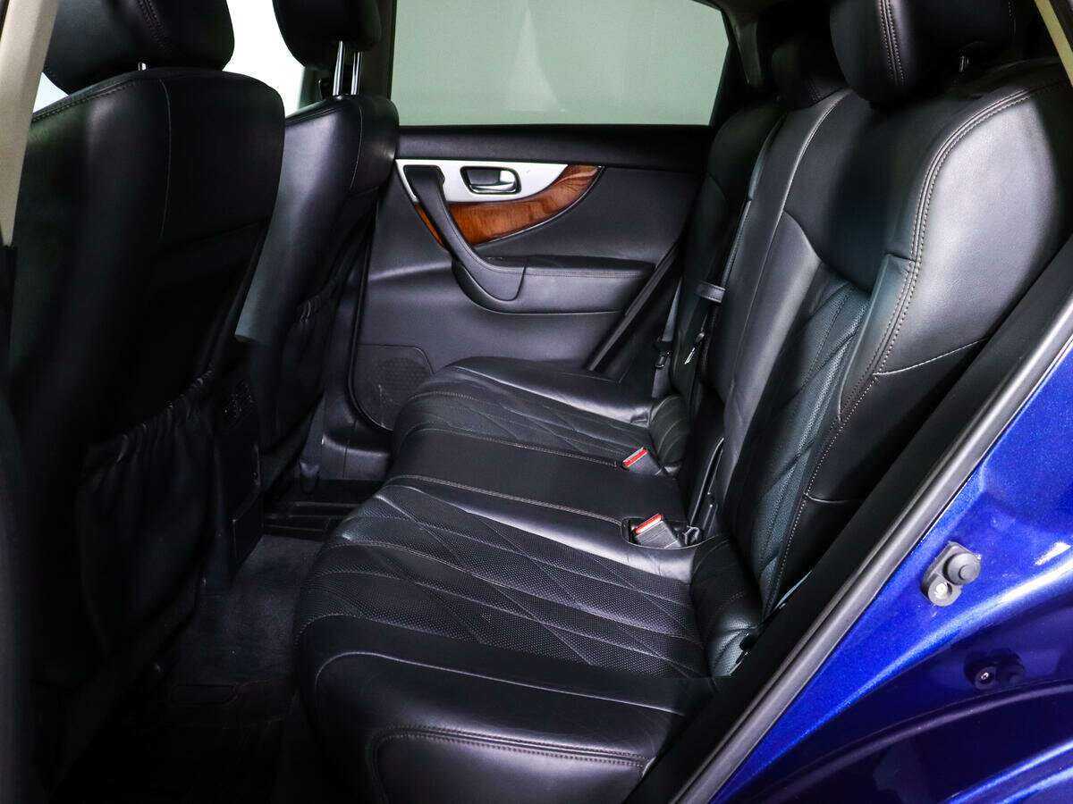 Купить Infiniti FX с пробегом. Фото: #7