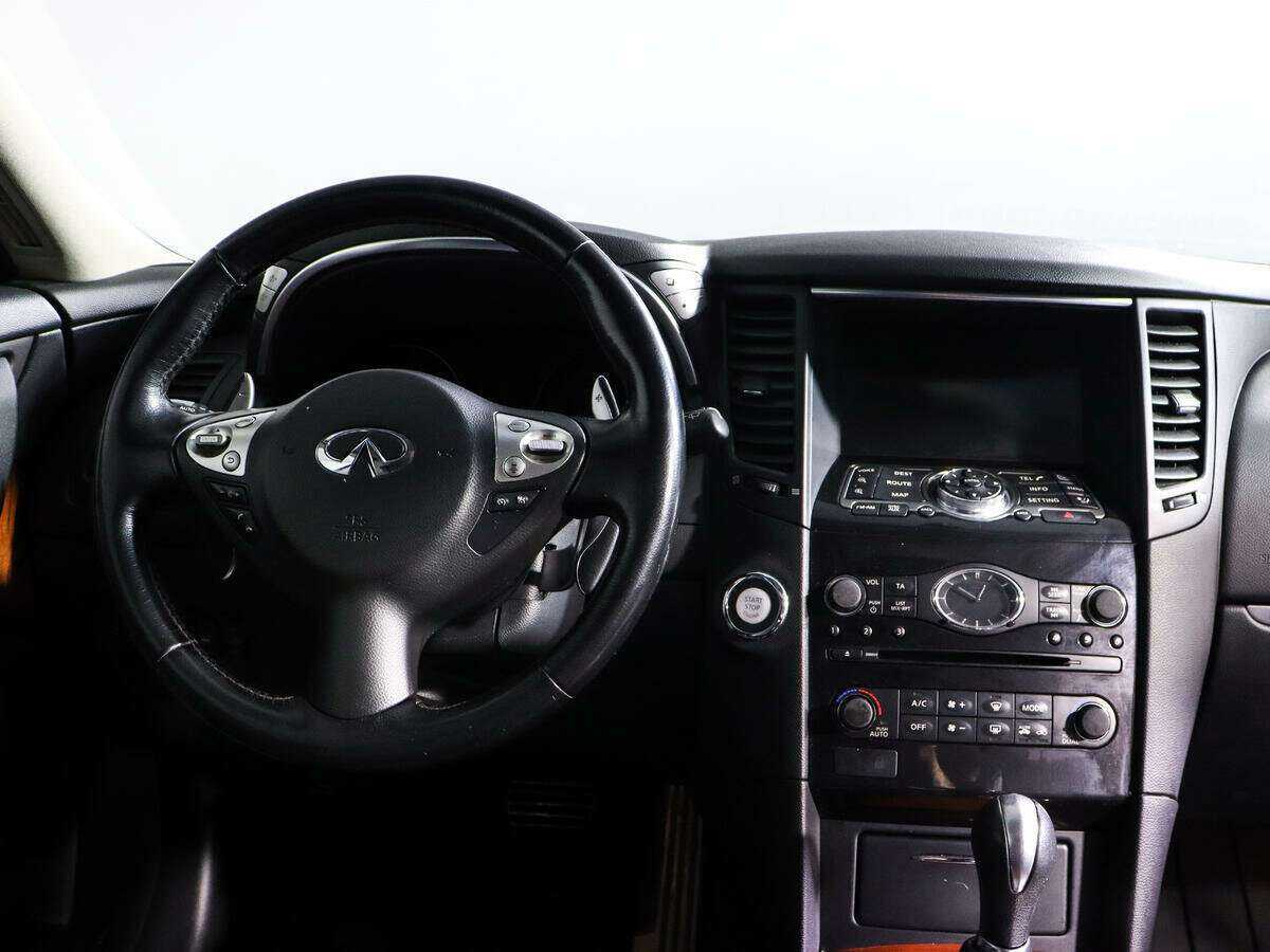 Купить Infiniti FX с пробегом. Фото: #9