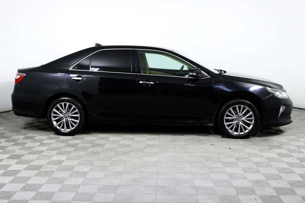 Купить Toyota Camry с пробегом. Фото: #3