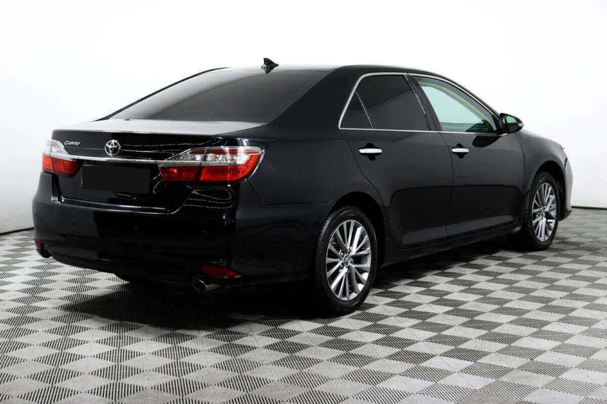 Купить Toyota Camry с пробегом. Фото: #4