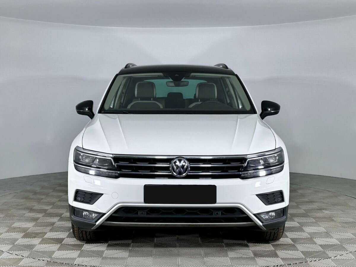 Купить Volkswagen Tiguan с пробегом. Фото: #2