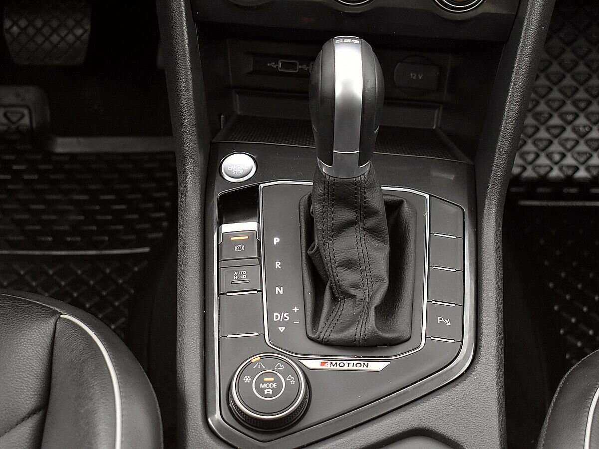 Купить Volkswagen Tiguan с пробегом. Фото: #14
