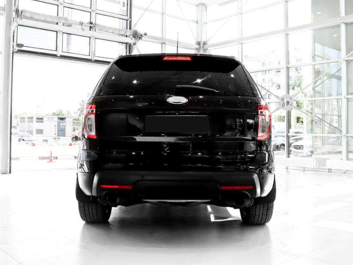 Купить Ford Explorer с пробегом. Фото: #5