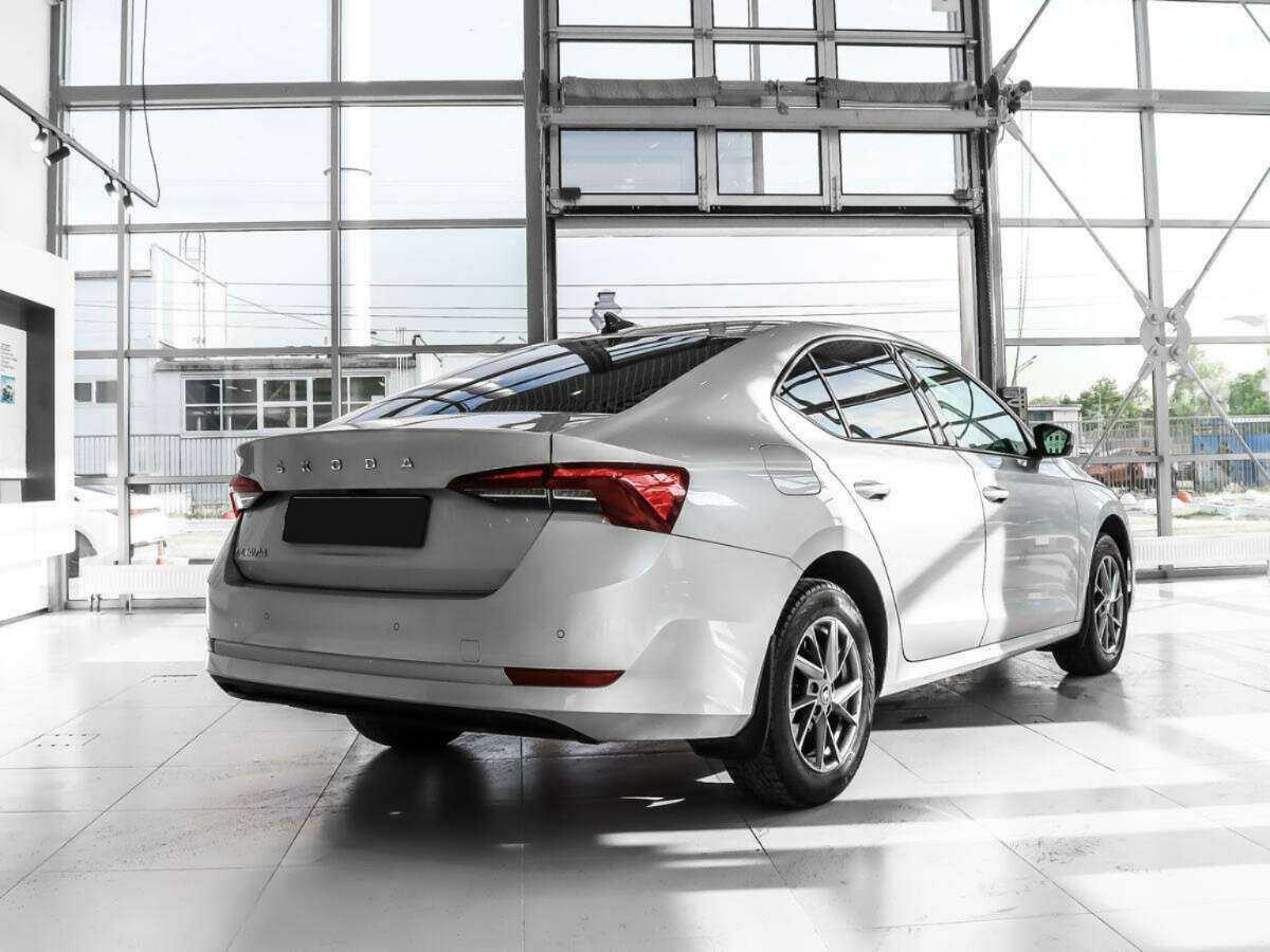 Купить Skoda Octavia с пробегом. Фото: #3