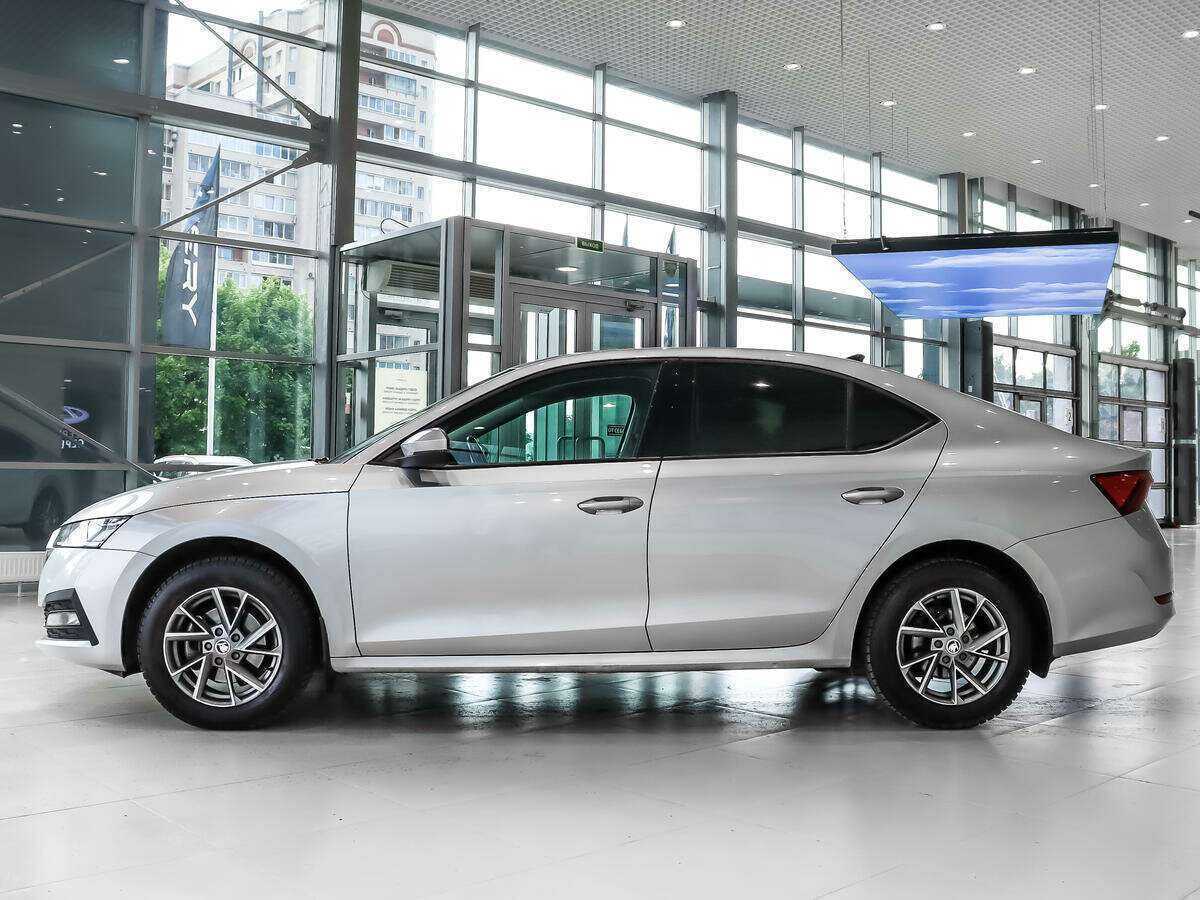 Купить Skoda Octavia с пробегом. Фото: #6