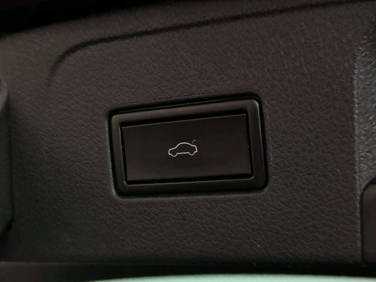 Купить Volkswagen Passat с пробегом. Фото: #6