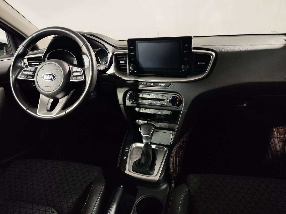 Купить Kia Ceed с пробегом. Фото: #19