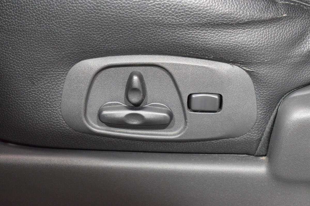 Купить Mitsubishi Pajero с пробегом. Фото: #6