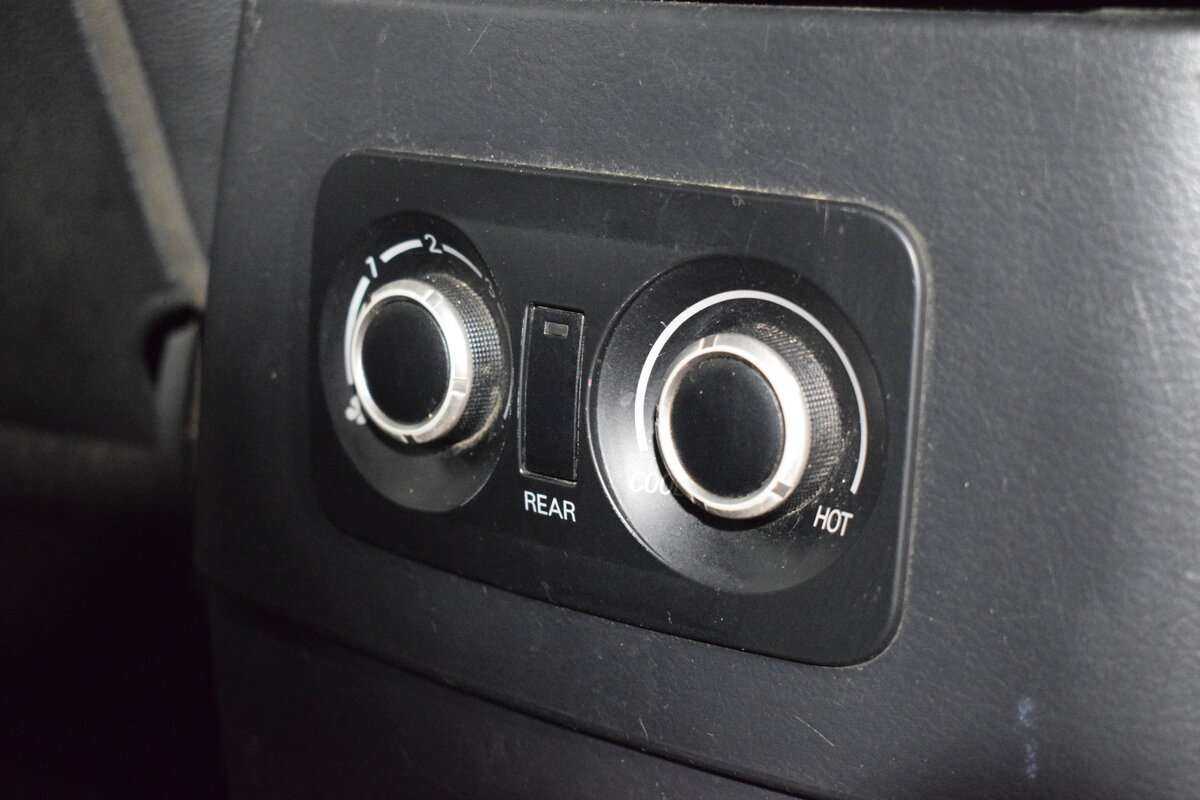 Купить Mitsubishi Pajero с пробегом. Фото: #12