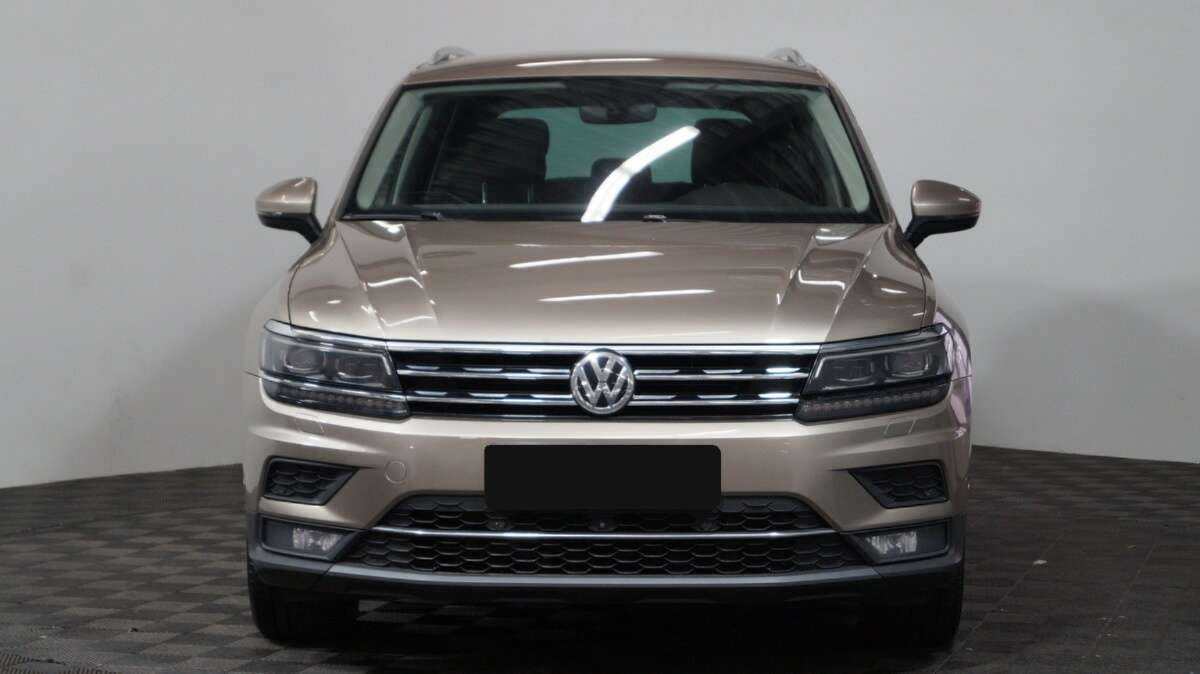 Купить Volkswagen Tiguan с пробегом. Фото: #1