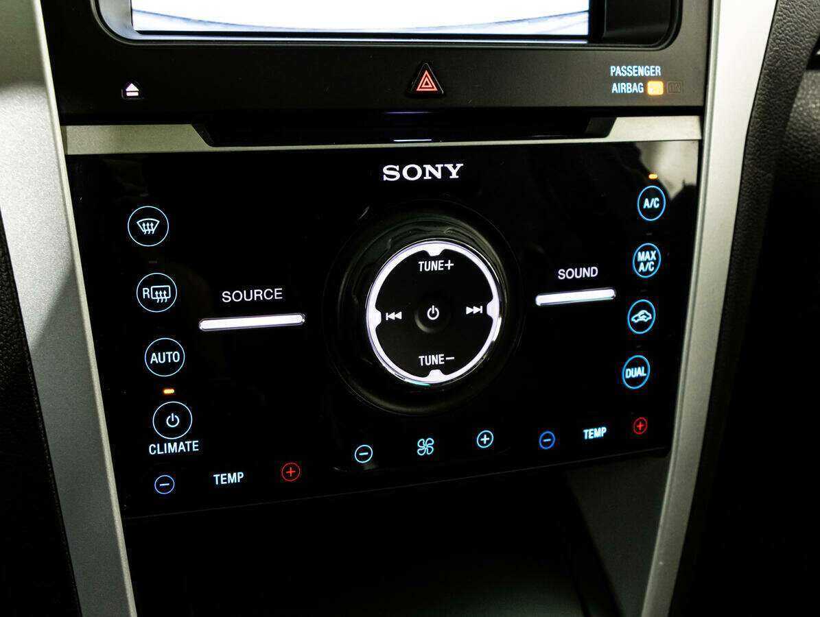 Купить Ford Explorer с пробегом. Фото: #12