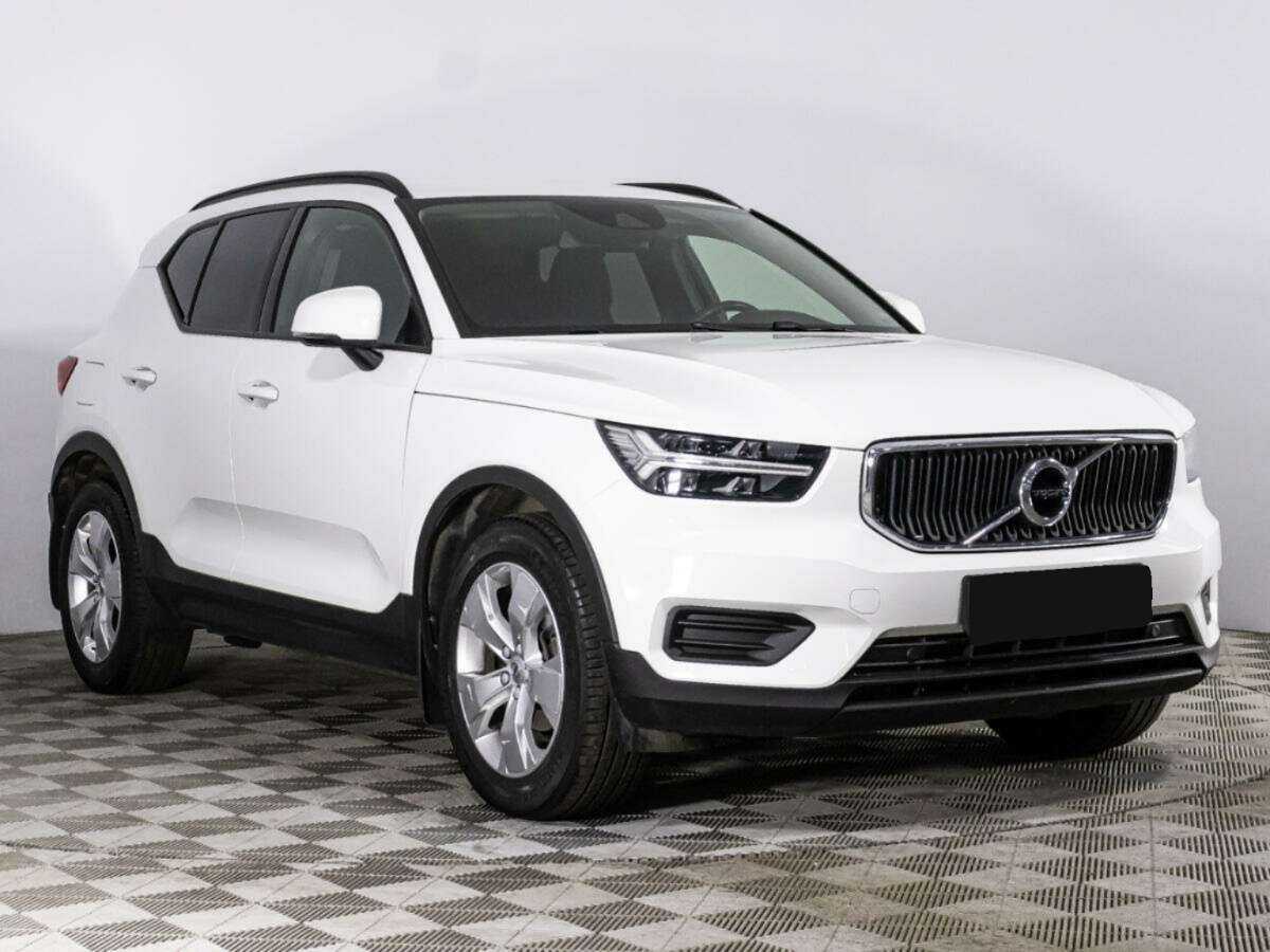 Купить Volvo XC40 с пробегом. Фото: #2