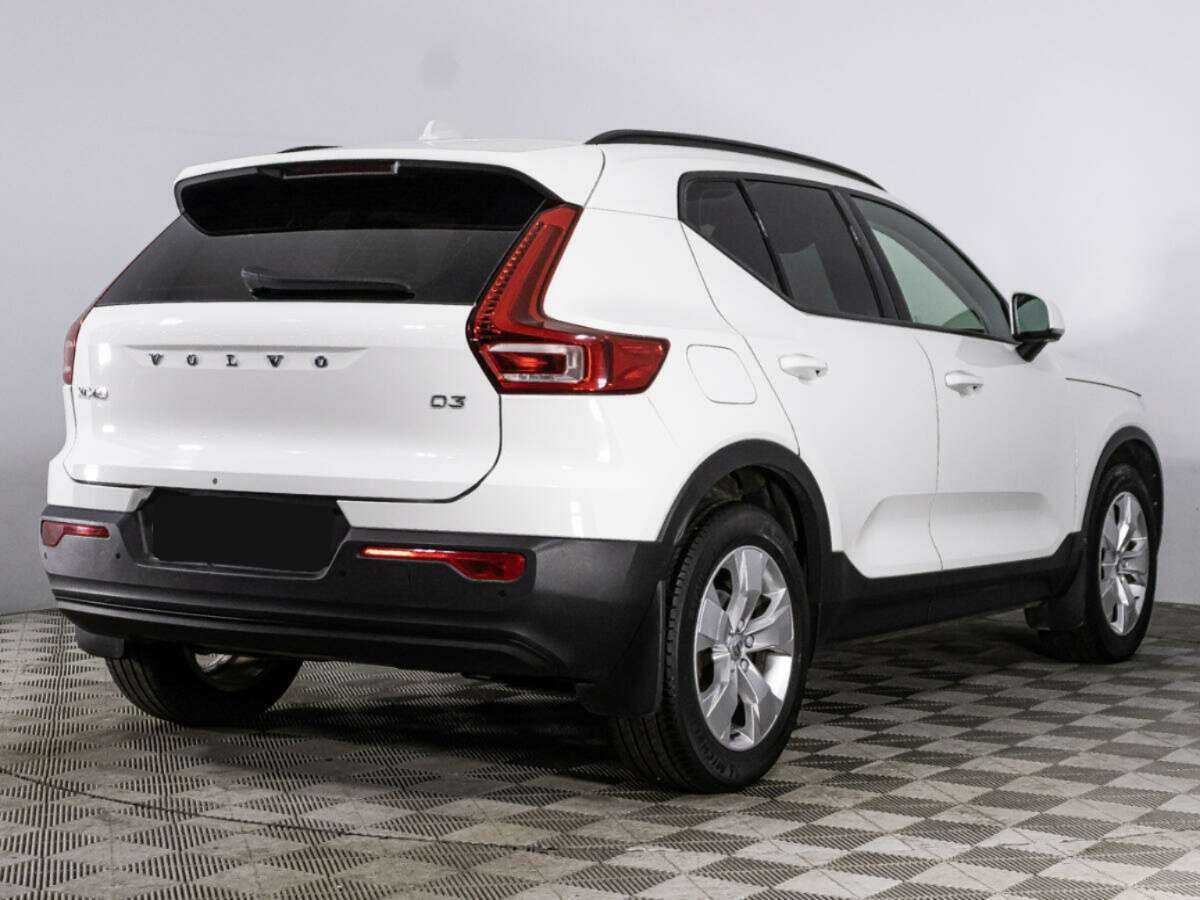 Купить Volvo XC40 с пробегом. Фото: #4