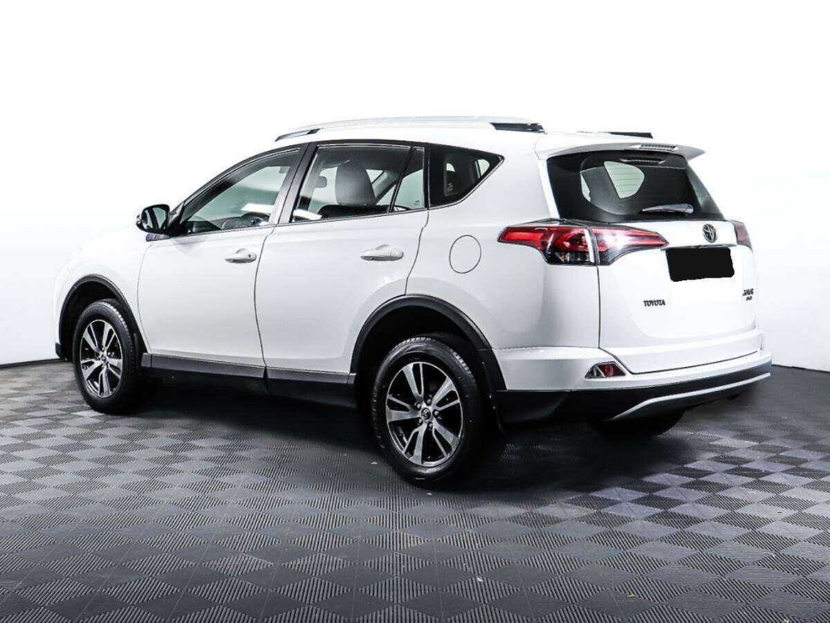 Купить Toyota RAV4 с пробегом. Фото: #6