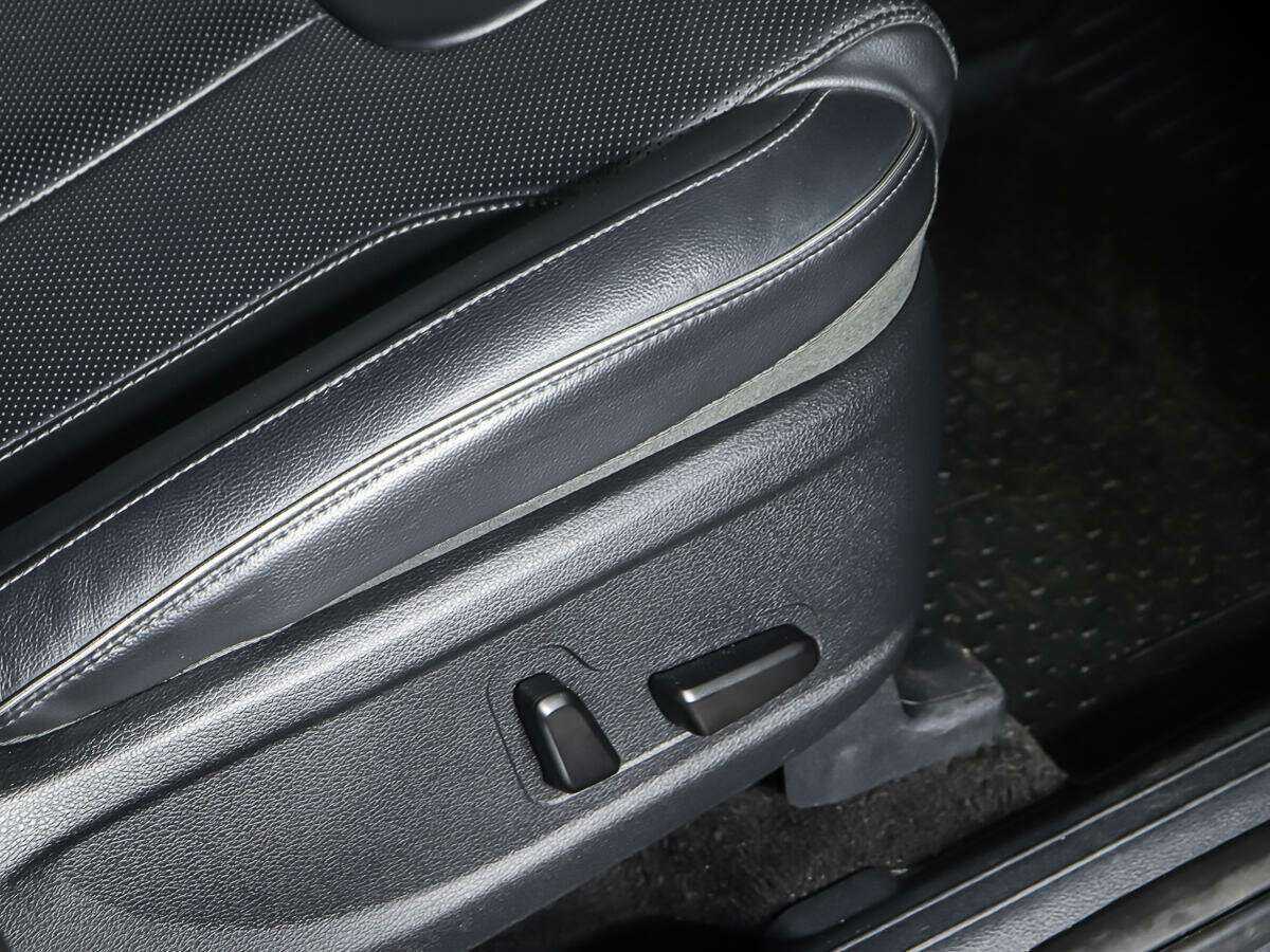 Купить Hyundai Santa Fe с пробегом. Фото: #16