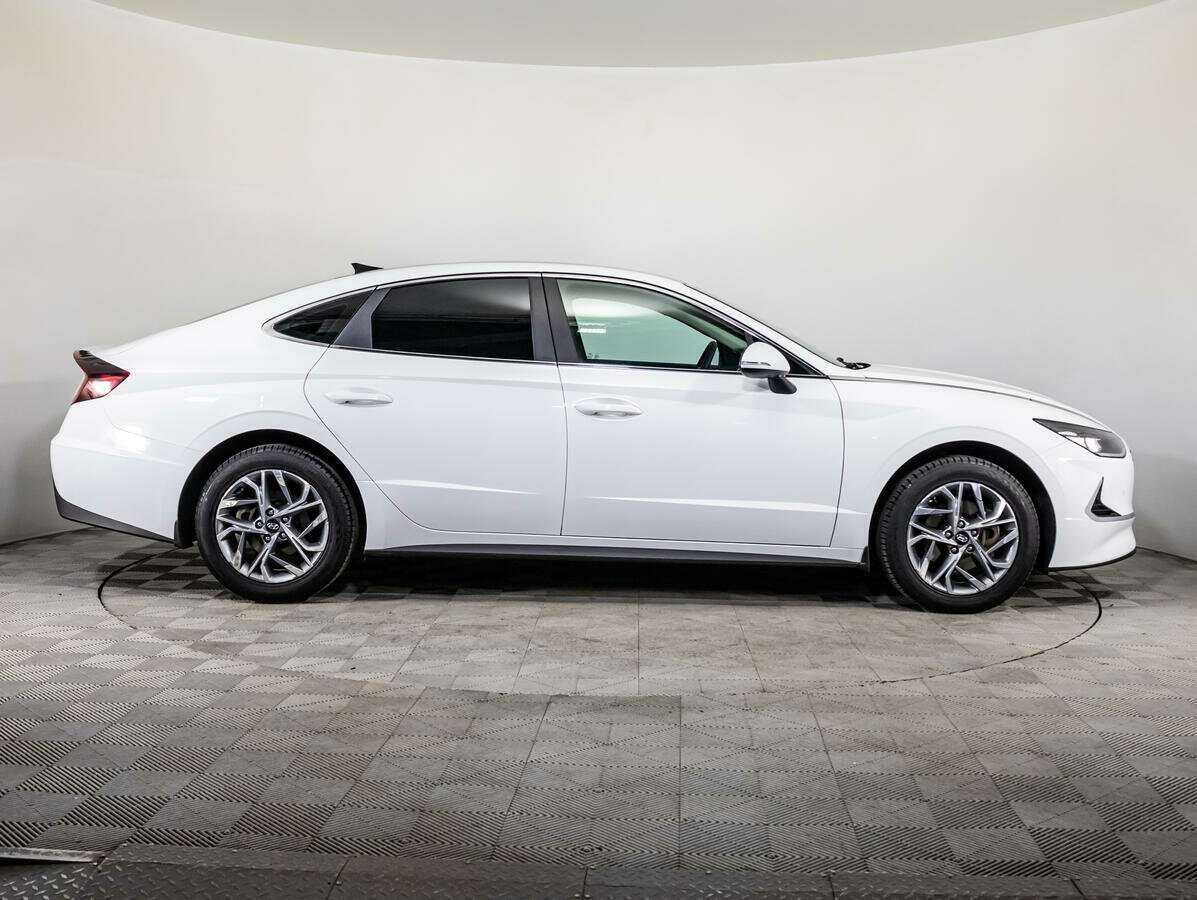 Купить Hyundai Sonata с пробегом. Фото: #3