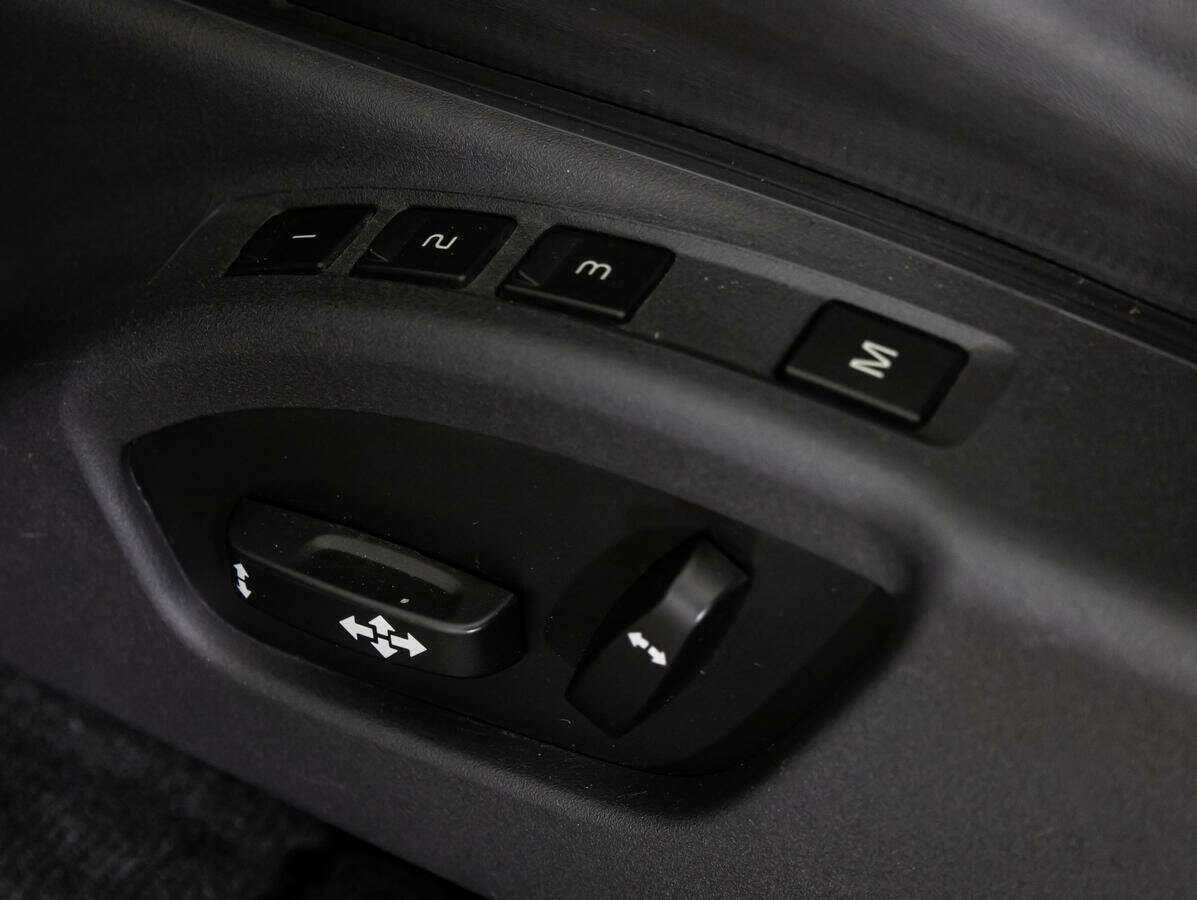 Купить Volvo XC60 с пробегом. Фото: #12