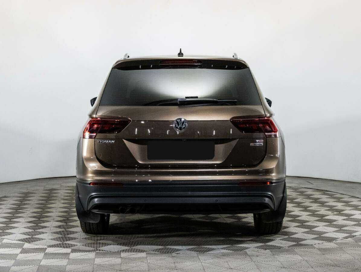 Купить Volkswagen Tiguan с пробегом. Фото: #5