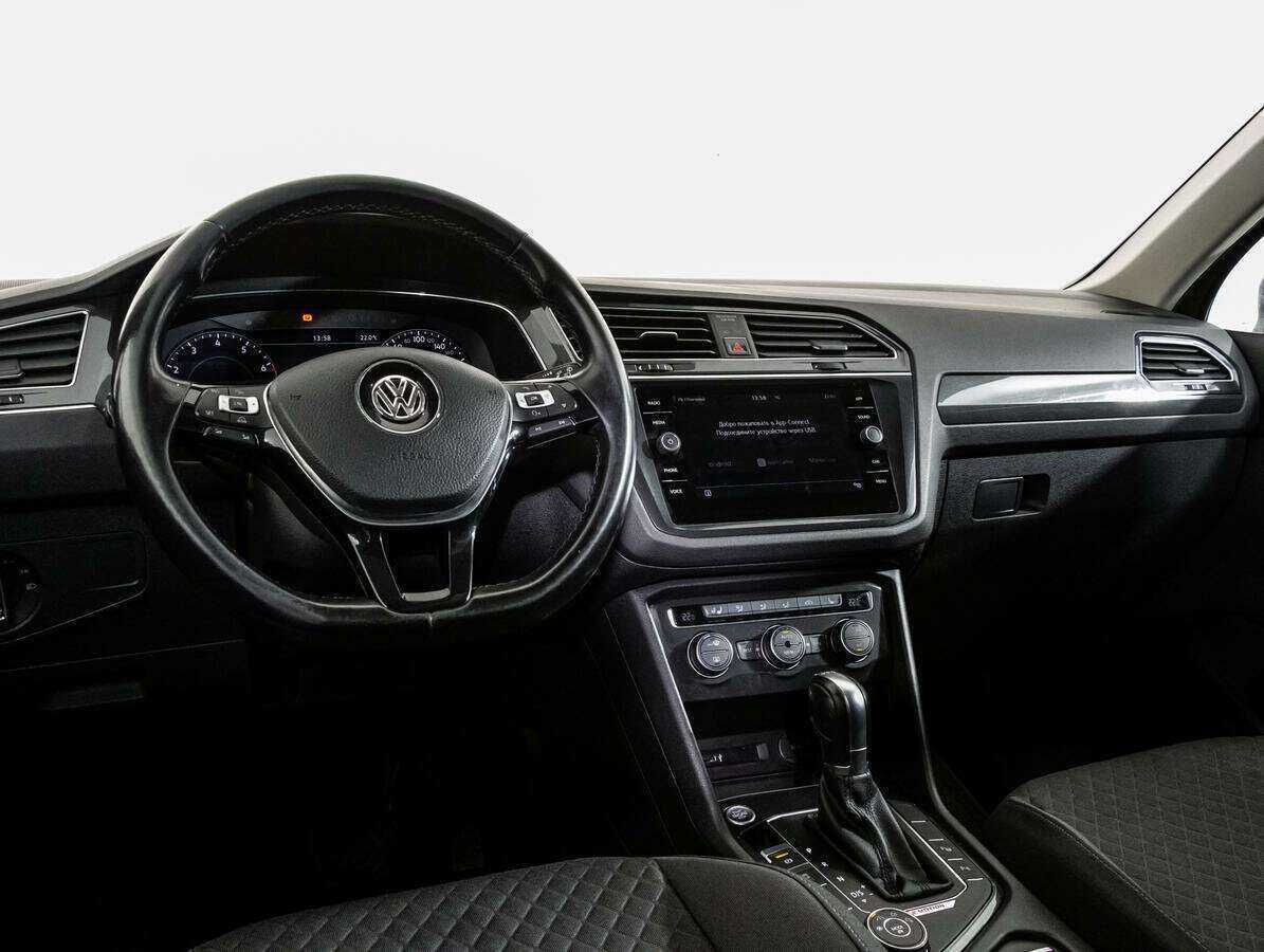 Купить Volkswagen Tiguan с пробегом. Фото: #10