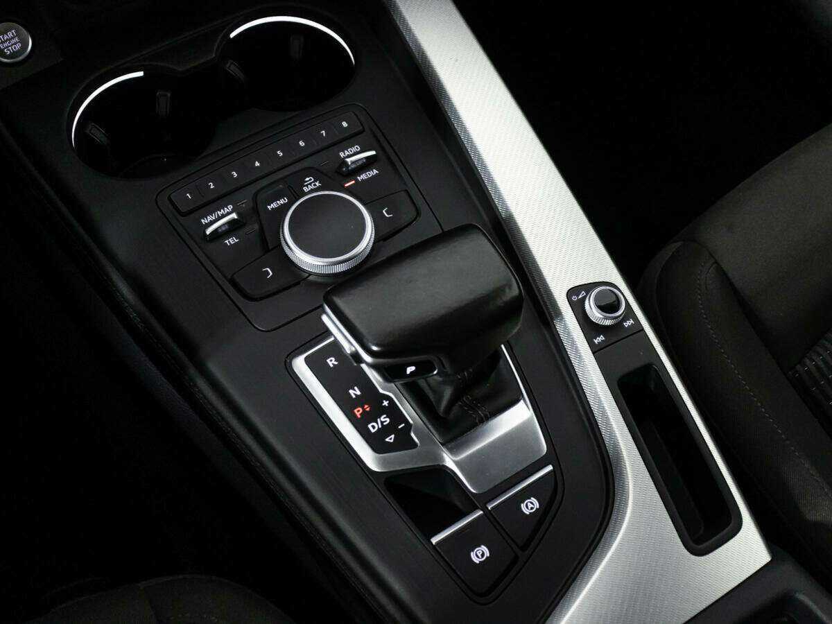Купить Audi A4 с пробегом. Фото: #12