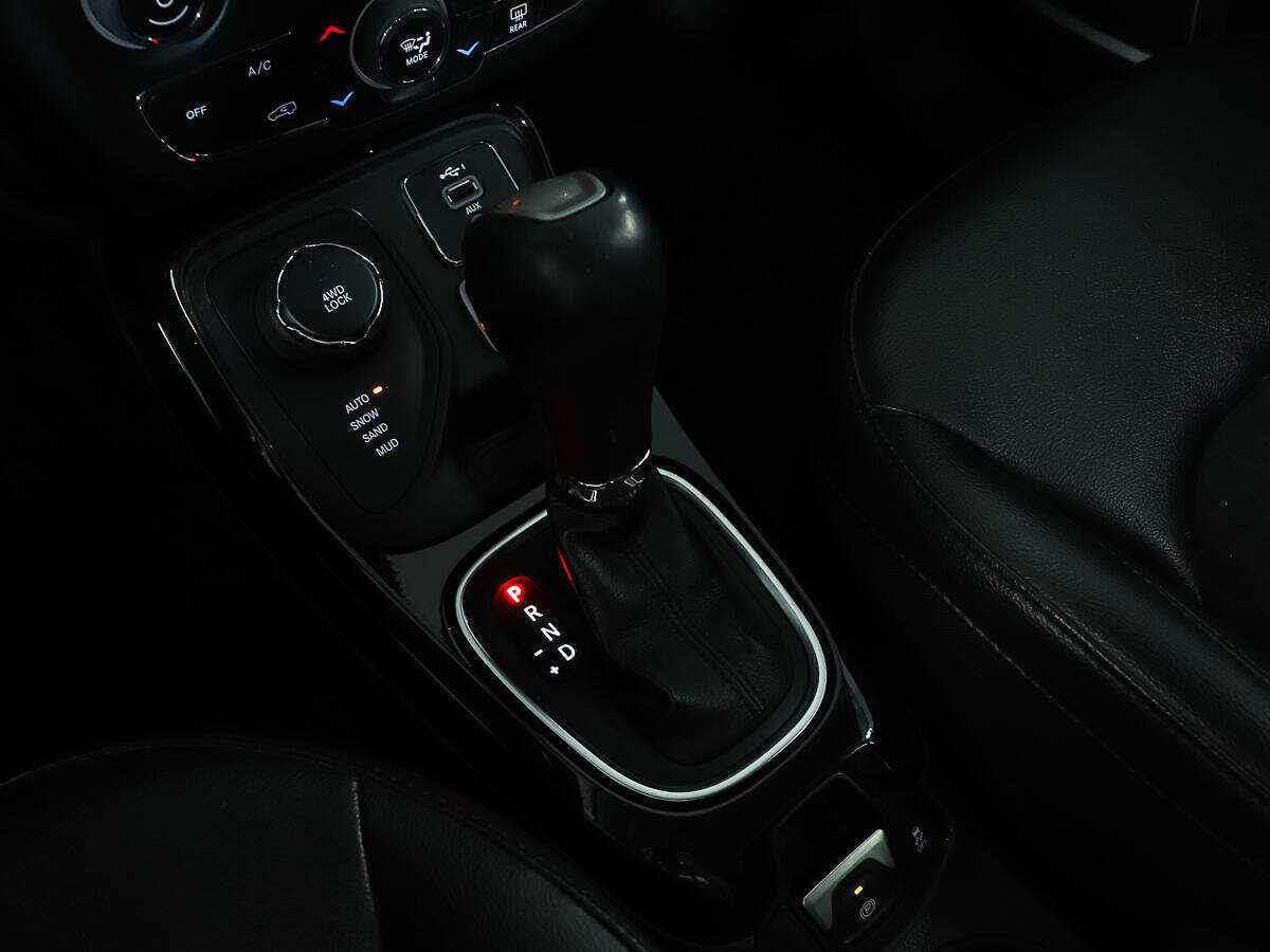 Купить Jeep Compass с пробегом. Фото: #15