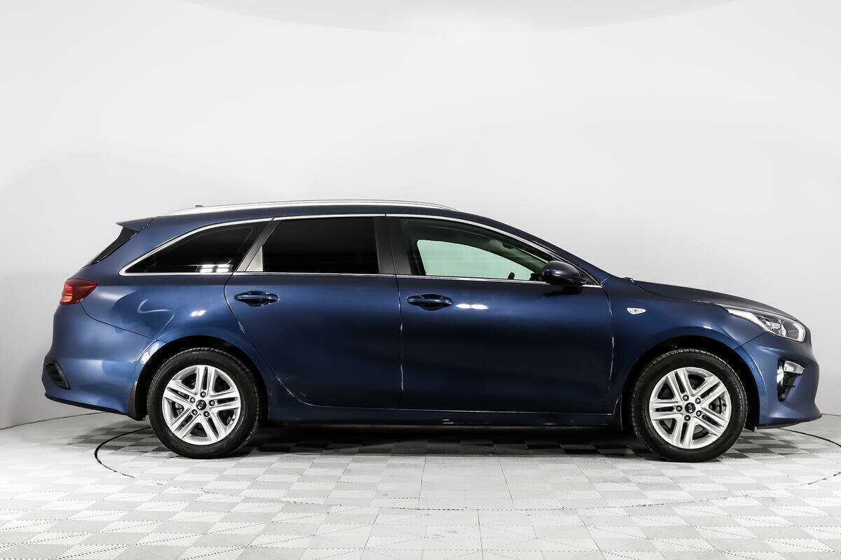 Купить Kia Ceed с пробегом. Фото: #3