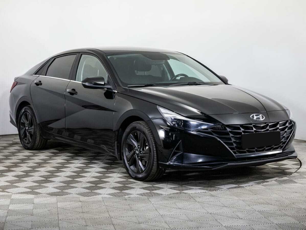 Купить Hyundai Elantra с пробегом. Фото: #2