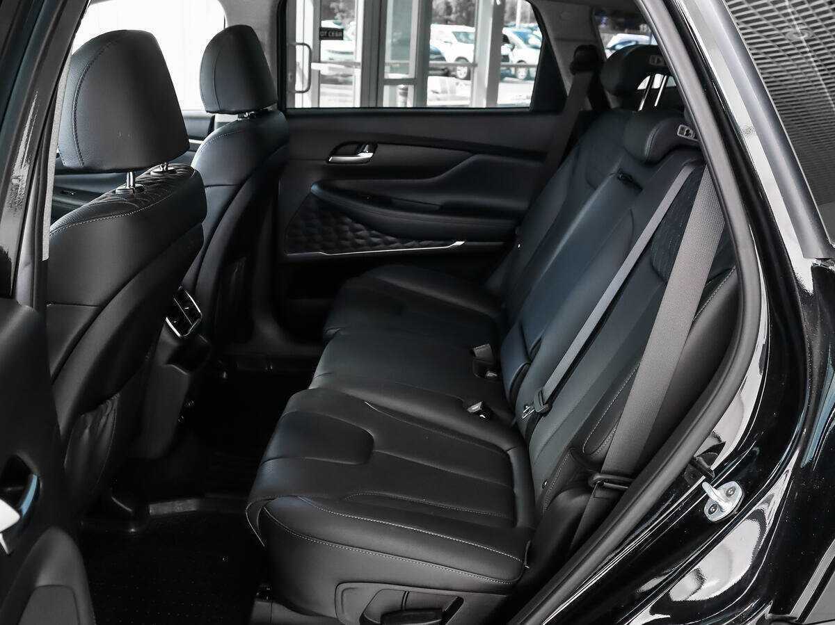 Купить Hyundai Santa Fe с пробегом. Фото: #11