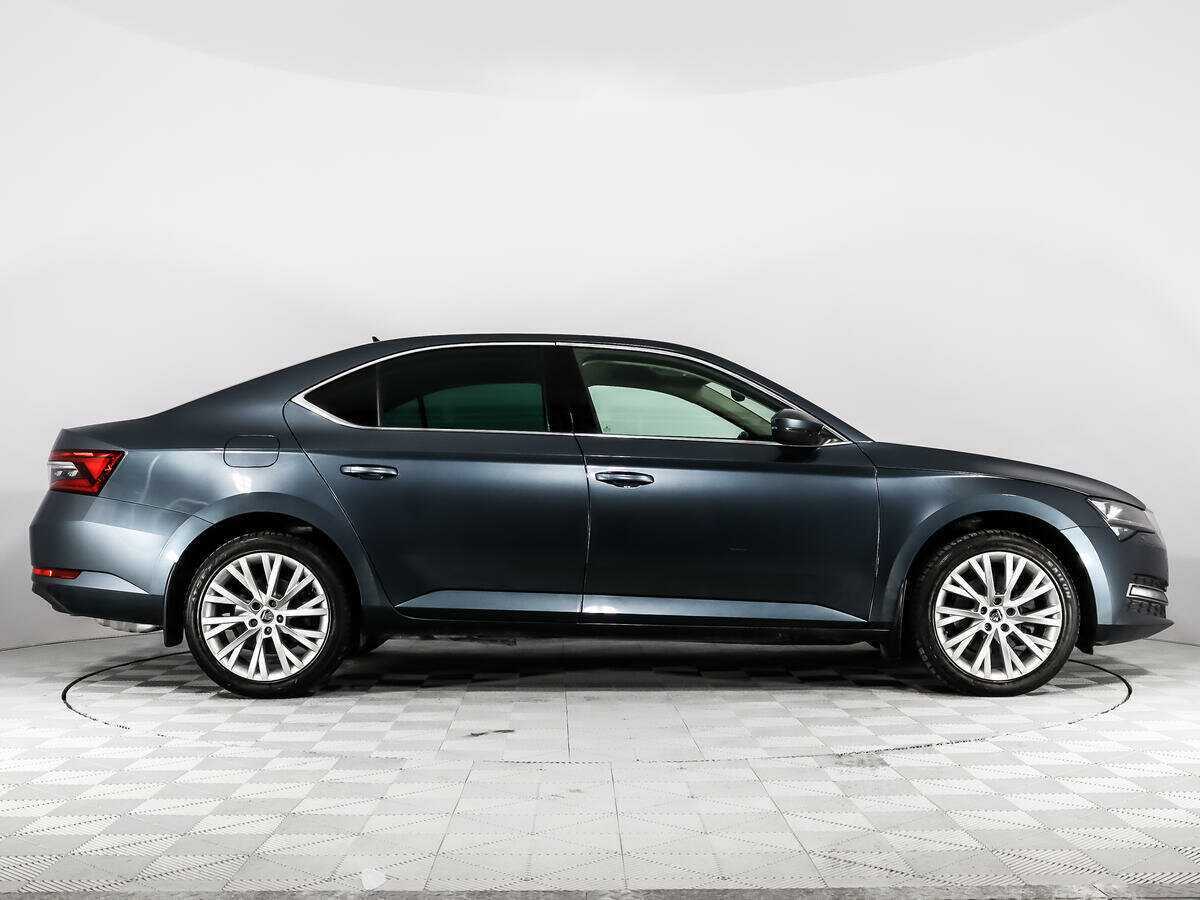Купить Skoda Superb с пробегом. Фото: #3