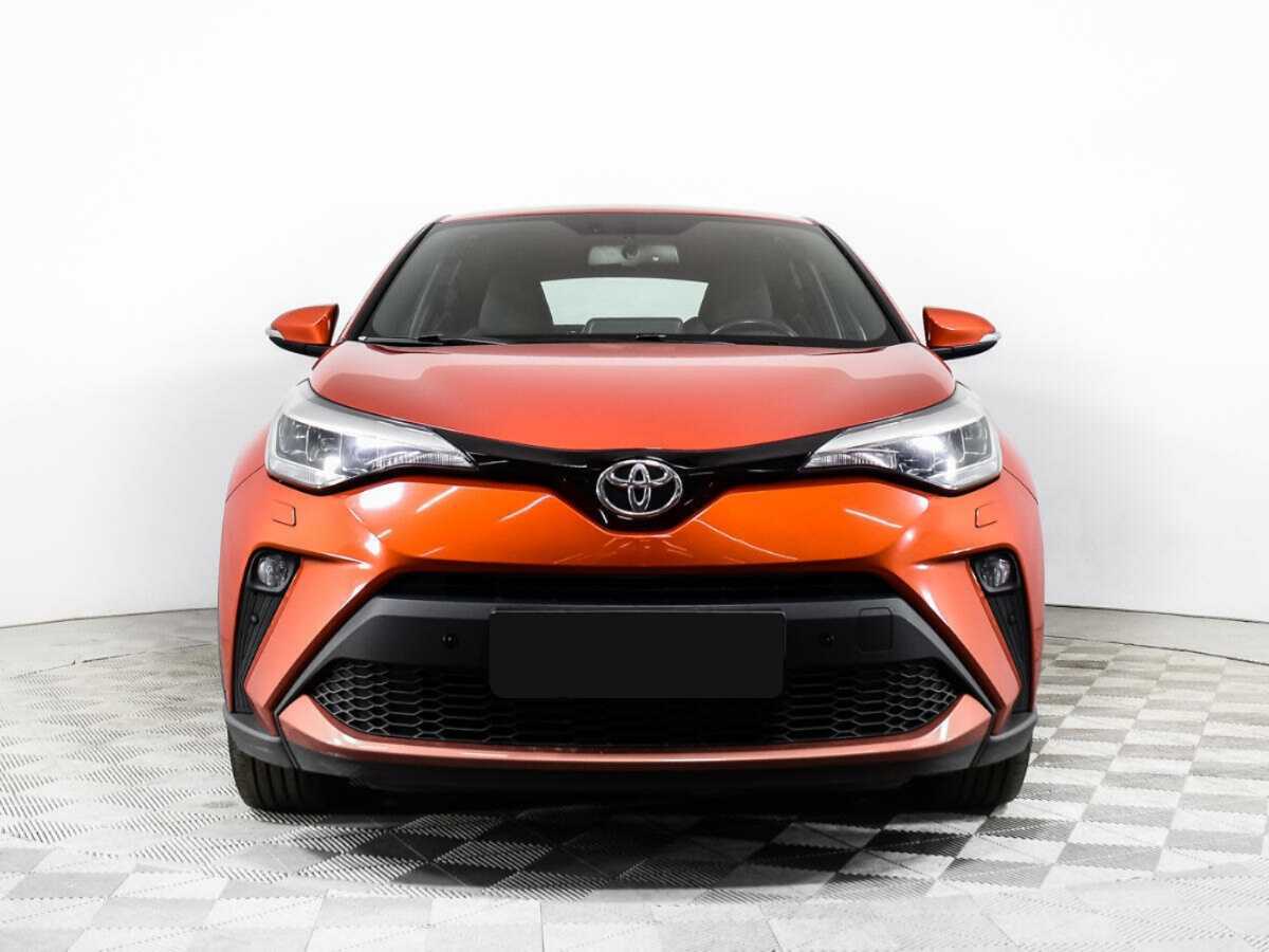 Купить Toyota C-HR с пробегом. Фото: #1