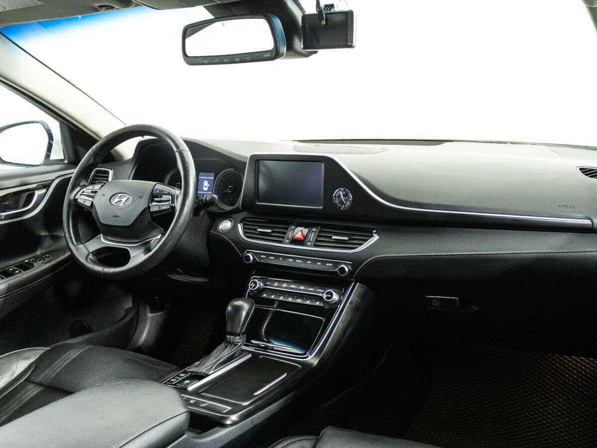 Купить Hyundai Grandeur с пробегом. Фото: #8