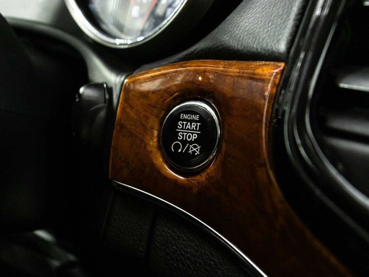 Купить Jeep Grand Cherokee с пробегом. Фото: #17