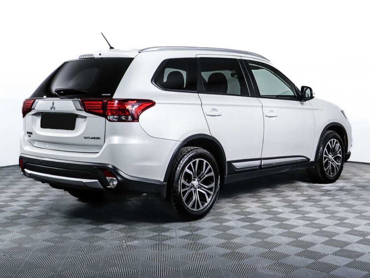 Купить Mitsubishi Outlander с пробегом. Фото: #4