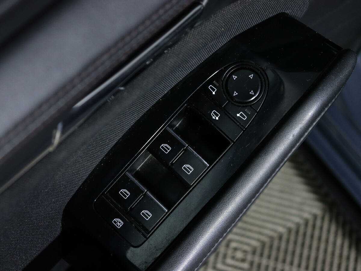 Купить Mazda 3 с пробегом. Фото: #17