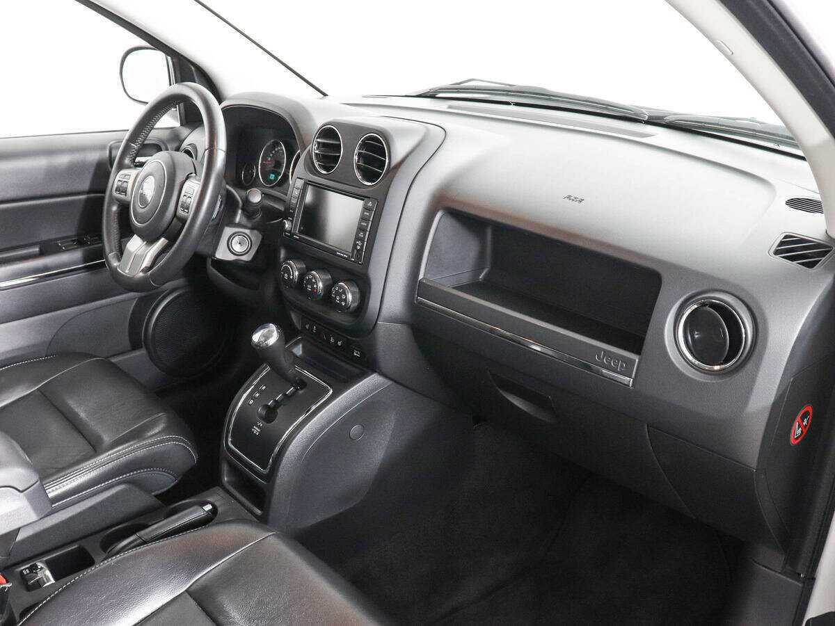 Купить Jeep Compass с пробегом. Фото: #9