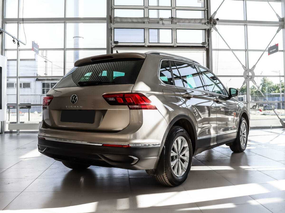 Купить Volkswagen Tiguan с пробегом. Фото: #4
