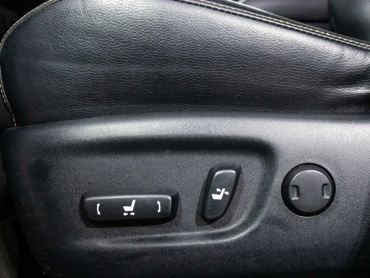 Купить Toyota RAV4 с пробегом. Фото: #19