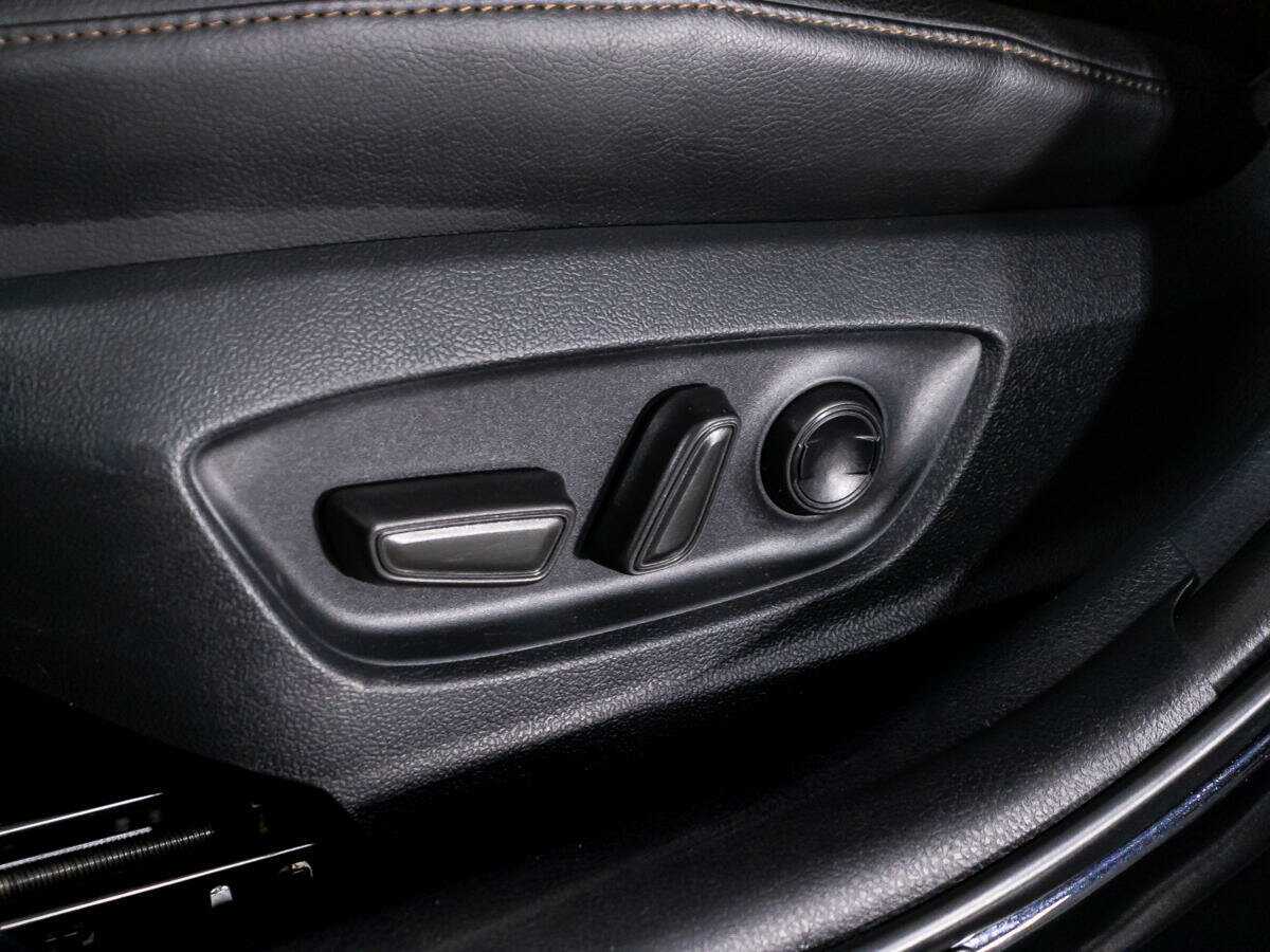 Купить Toyota Camry с пробегом. Фото: #18