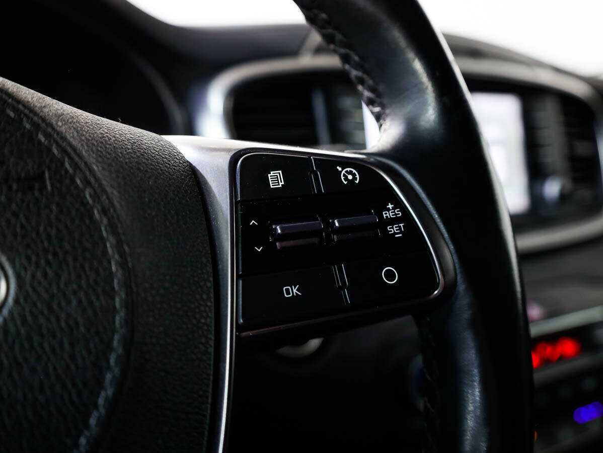 Купить Kia Sorento с пробегом. Фото: #21